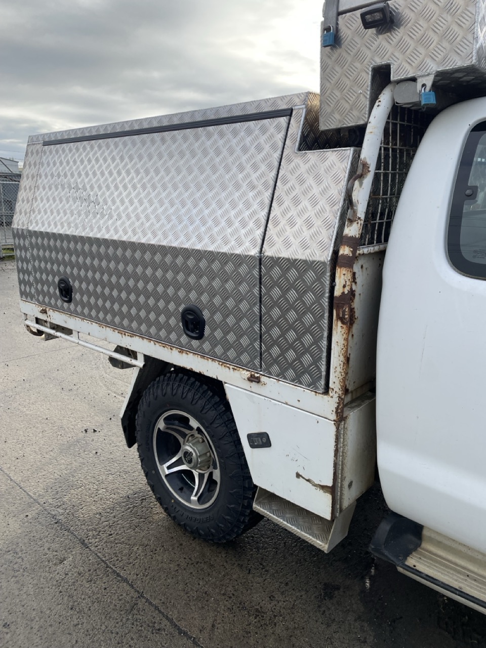 CUSTOM UTE TOOL BOX FABRICATION